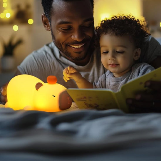 Bebe-Veilleuse-Capybara-papa-lit-histoire