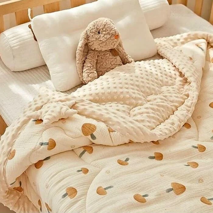 Couette-bebe-epaisse-douce-nuit