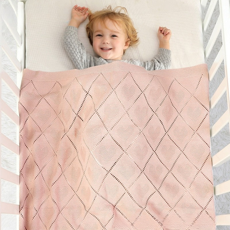 Couverture-Bebe-Tricot-Coeur-Amour-polyvalente
