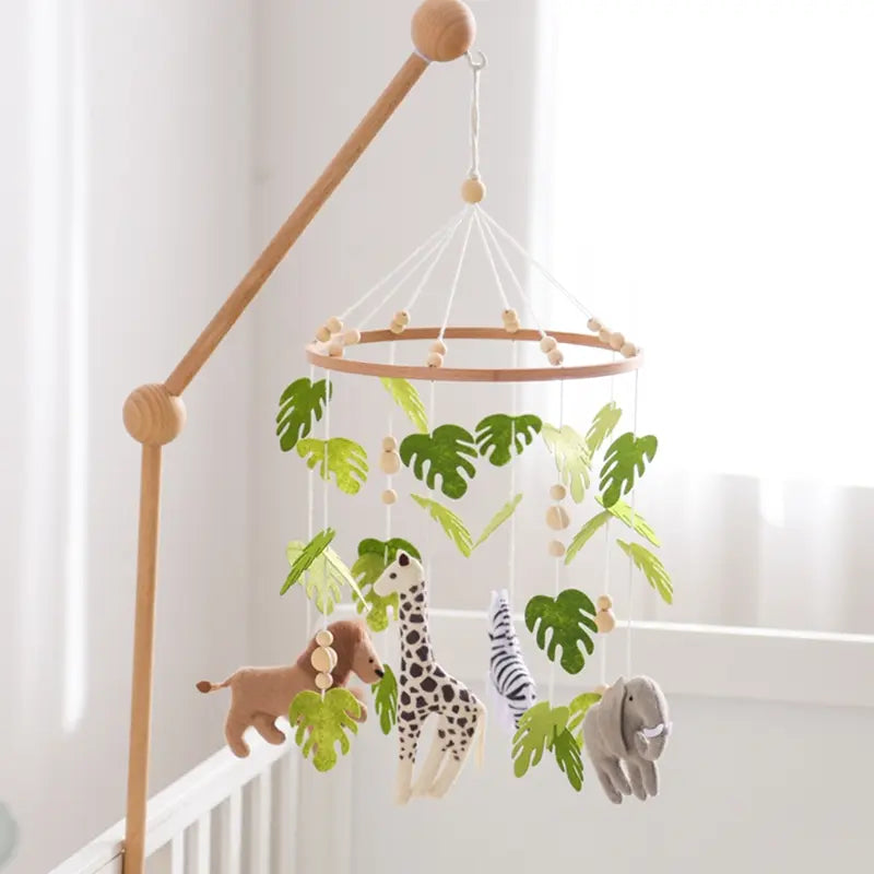 Mobile-bebe-pour-lit-Jungle-eveil