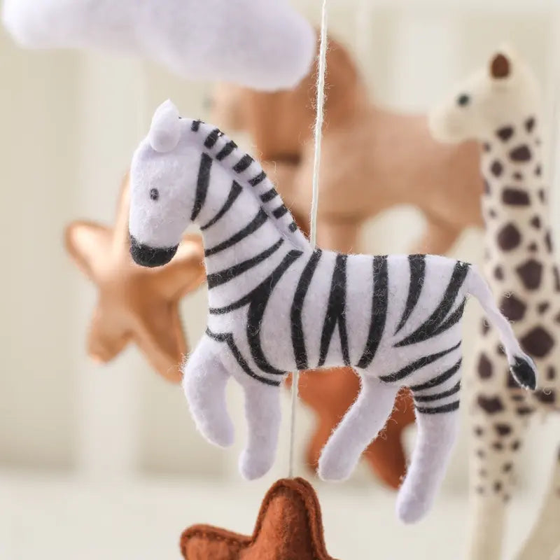 Mobile-pour-bebe-Savane-zebre