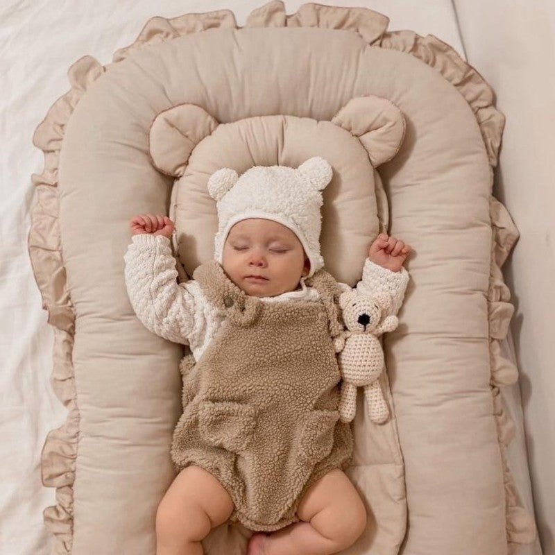 Reducteur-de-Lit-Bebe-Beige-nuit-paisible