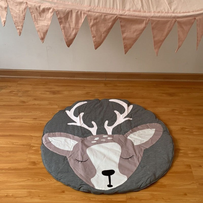 Tapis-Bebe-Molletonne-jeune-renne