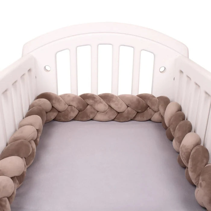 Tresse-Tour-de-Lit-Bebe-Cafe-proctection