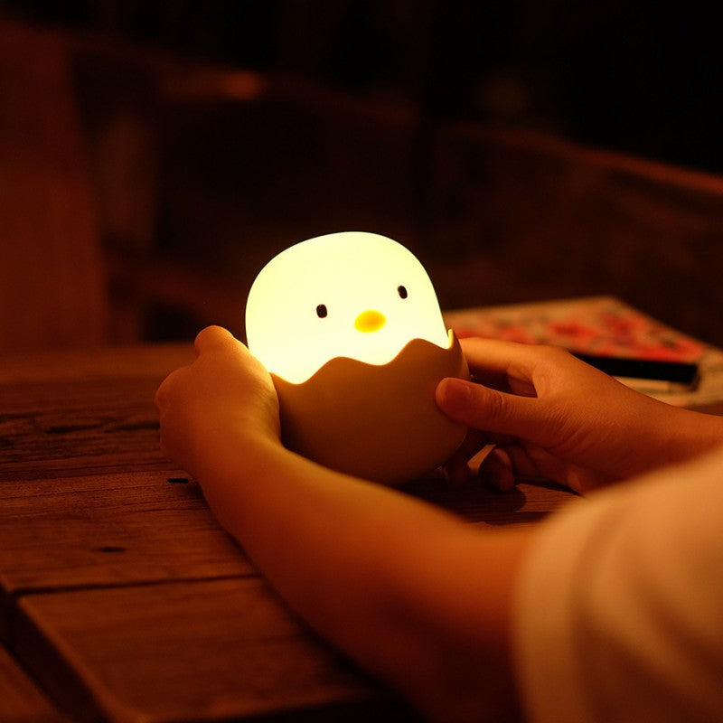 Veilleuse-Enfant-Oeuf-compagnon-nocturne