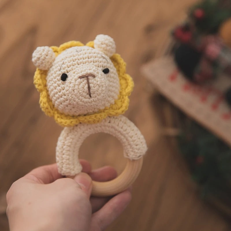 hochet-bebe-crochet-lion