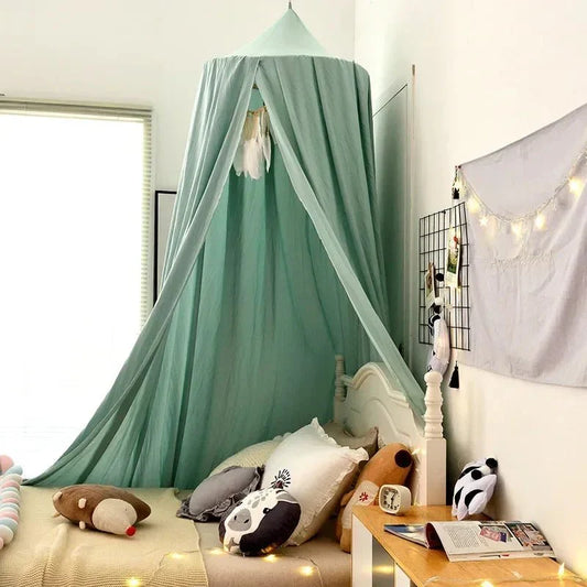 Le Ciel de Lit Vert Sauge : Créez un Cocon Apaisant pour Votre Bébé