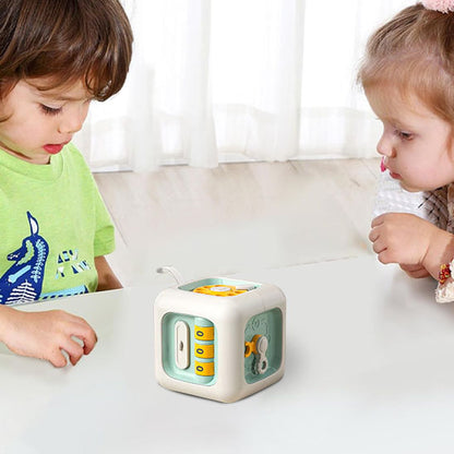 Busy-Board-Cube-captivant