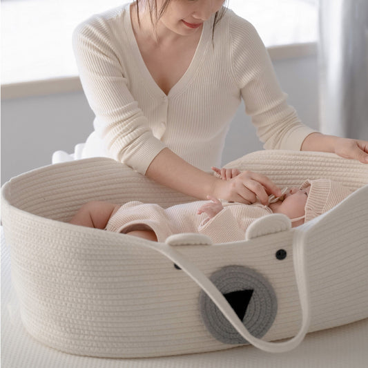 Couffin-Bebe-Ours-Polaire-douceur