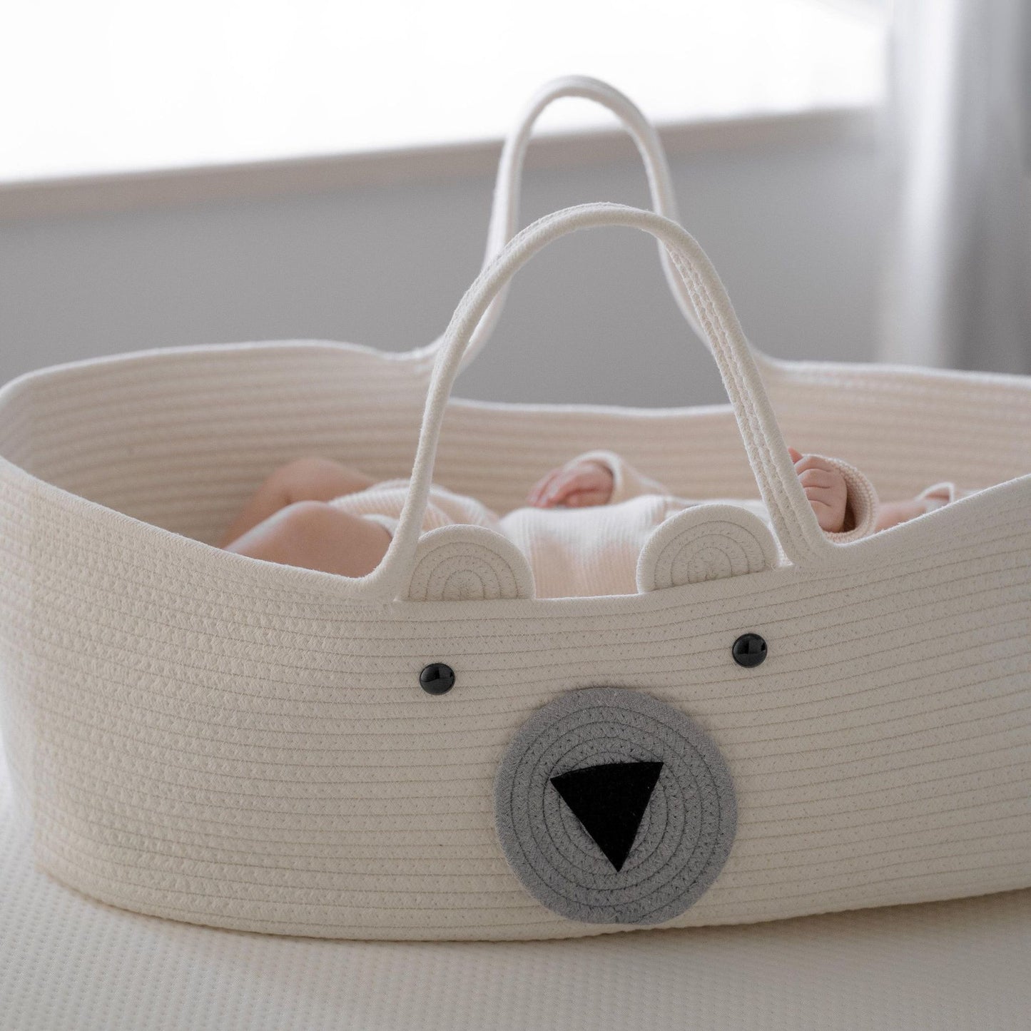 Couffin-Bebe-Ours-Polaire-polyvalent