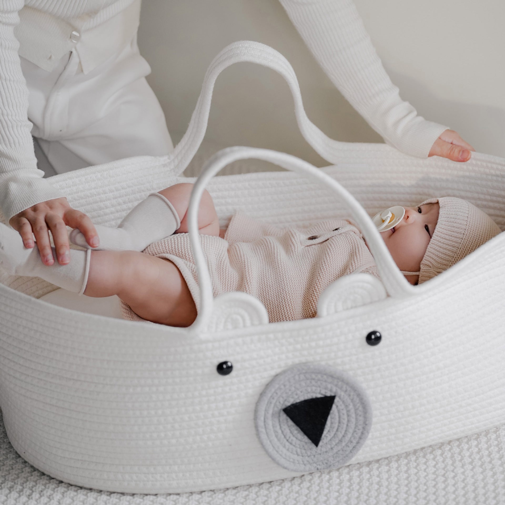 Couffin-Bebe-Ours-Polaire-securite