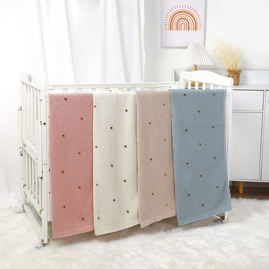 Couverture-Bebe-Tricot-Petits pompons-douceur-chaleur