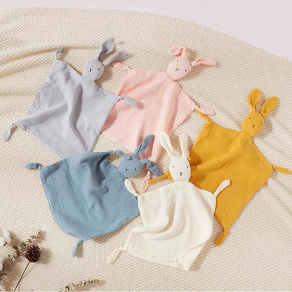 Doudou-Lapin-Mousseline-compagnon-voyage