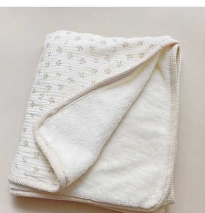 Couverture bébé - Floral | Douceur Polaire