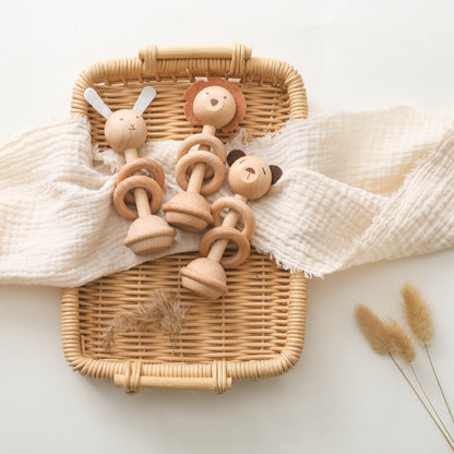 Hochet-bebe-Animaux-Bois-cadeaux-naissance