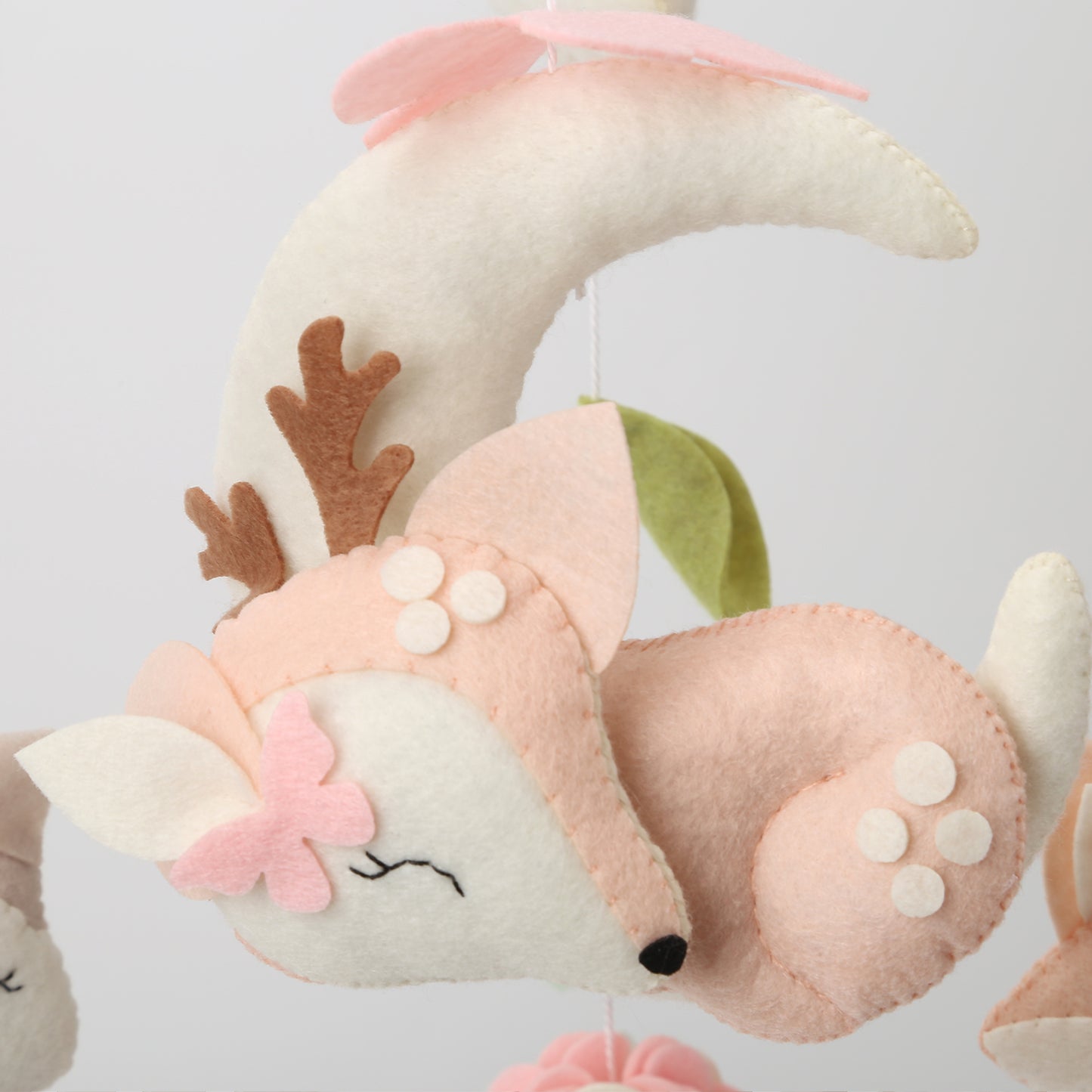 Mobile-lit-bebe-Foret-imagination