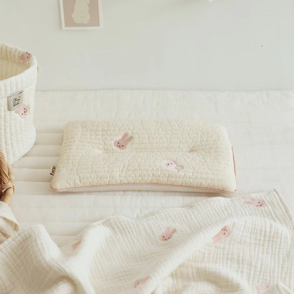 Oreiller-Bebe-lapin-rose