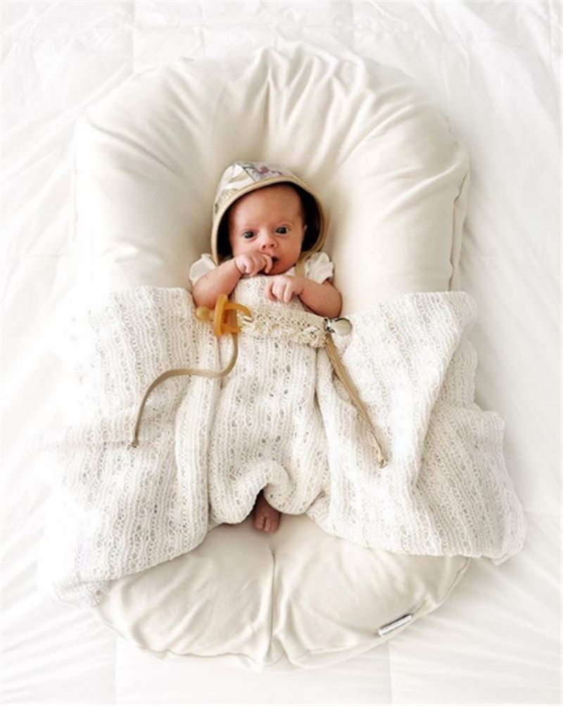 Reducteur-de-Lit-Bebe-Blanc-confort