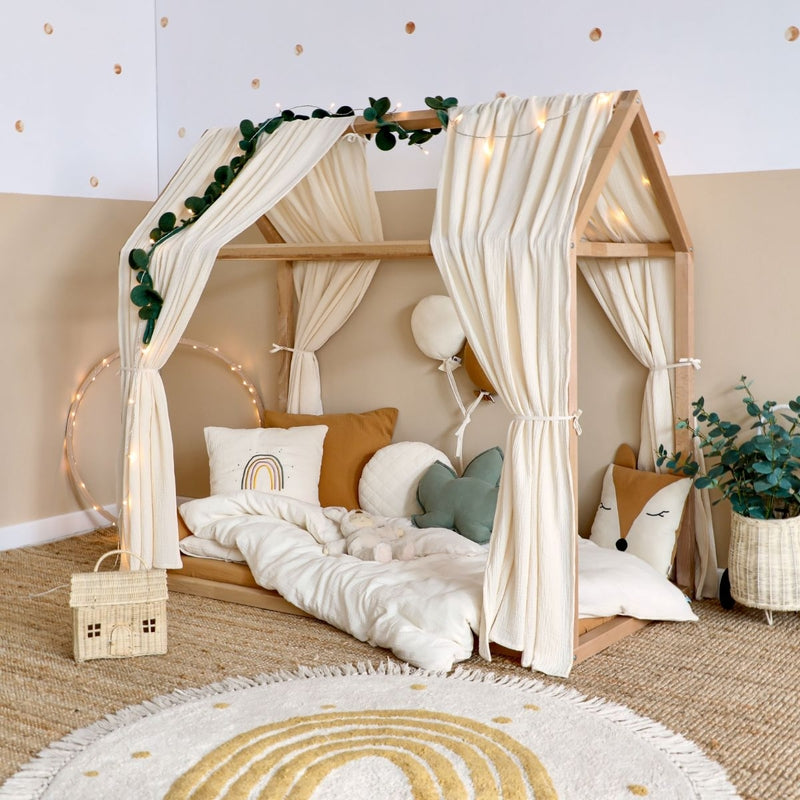 Voilage-Lit-Cabane-Blanc-Casse-univers-enchanteur